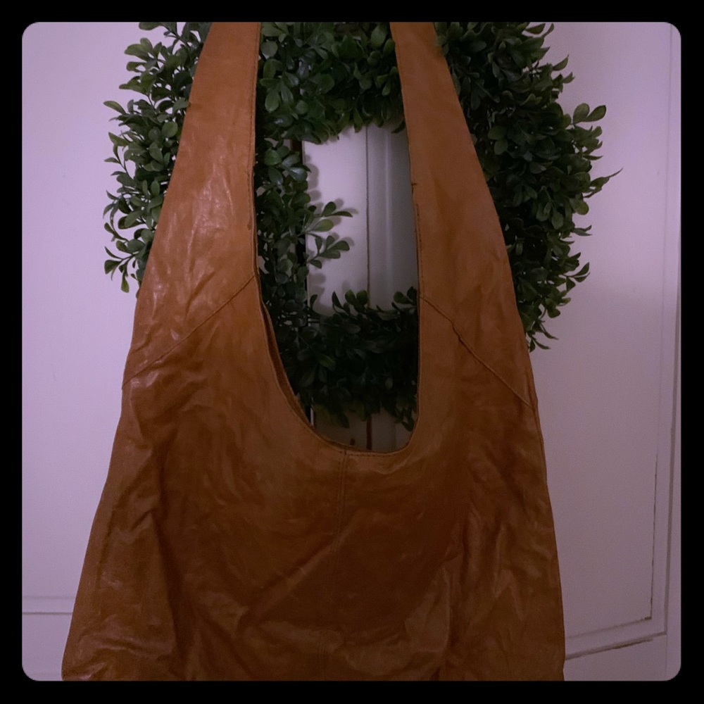 Leather shoulder hobo bag